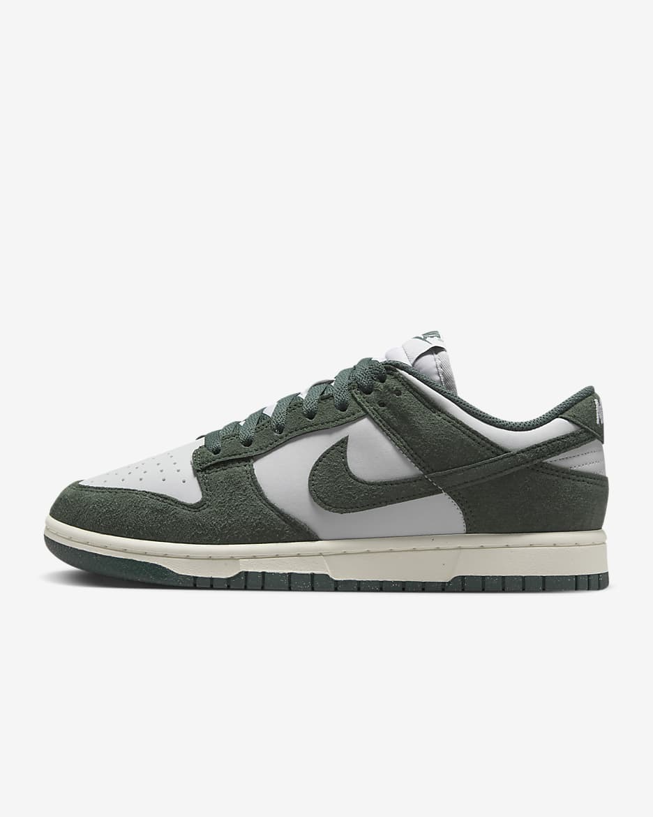 Women s Nike Dunk Low Photon Dust Vintage GREEN SAIL WHITE 6.5